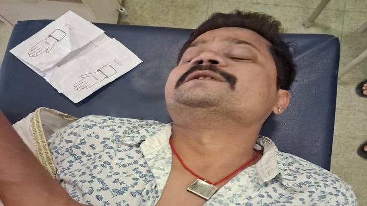 Mathura: BJP leader Pammi Goswami shot in Vrindavan, admitted to hospital in critical condition; Investigation begins – Mathura: BJP Leader Pammi Goswami Shot In Vrindavan