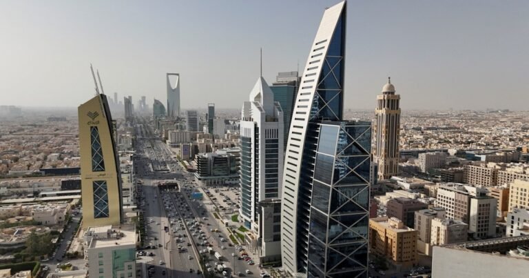 Saudi Arabia posts $33.5bn budget deficit amid drop in oil sales | Business and Economy News
