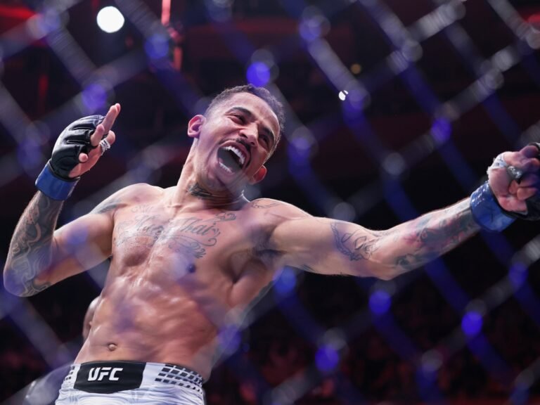 Carlos Prates punishes Jack Della Maddalena at UFC Fight Night Australia | Mixed Martial Arts News