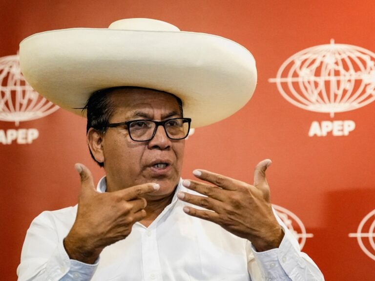 Peru presidential candidate Roberto Sanchez charged with financial crimes | Elections News
