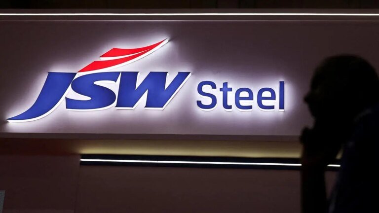 JSW Steel shares hit 52-week high after strong Q4 earnings, brokerages raise expansion optimism