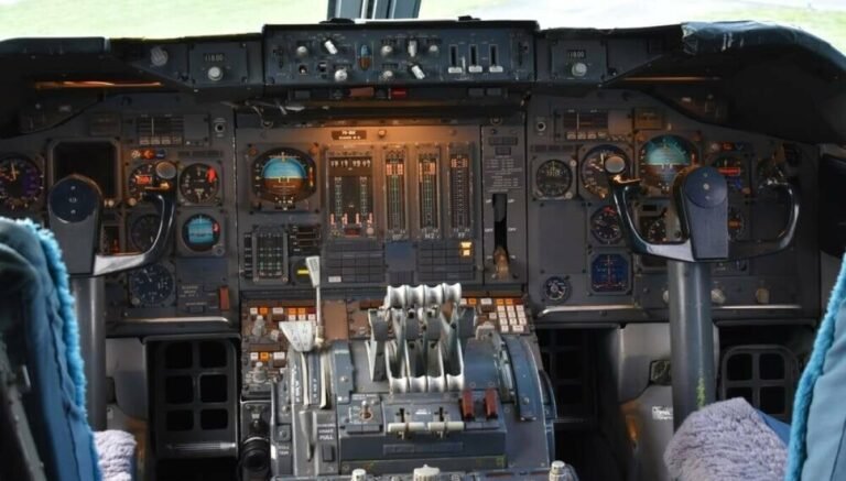 Feds unwittingly leak pilots’ pre-crash conversation