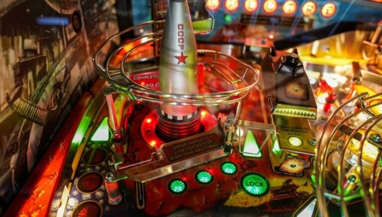 Linux gains more critical Windows apps … 3D Movie Maker and Space Cadet Pinball