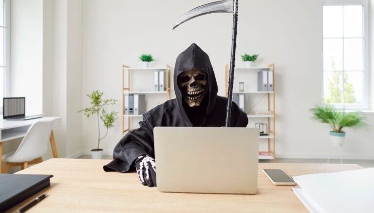Do fear the Reaper – stealer swipes macOS users’ passwords, wallets, then backdoors them