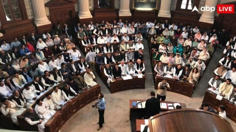 Ignoring Hindus has become a big issue in Pakistan, voice raised in the assembly, minister’s strange clarification
