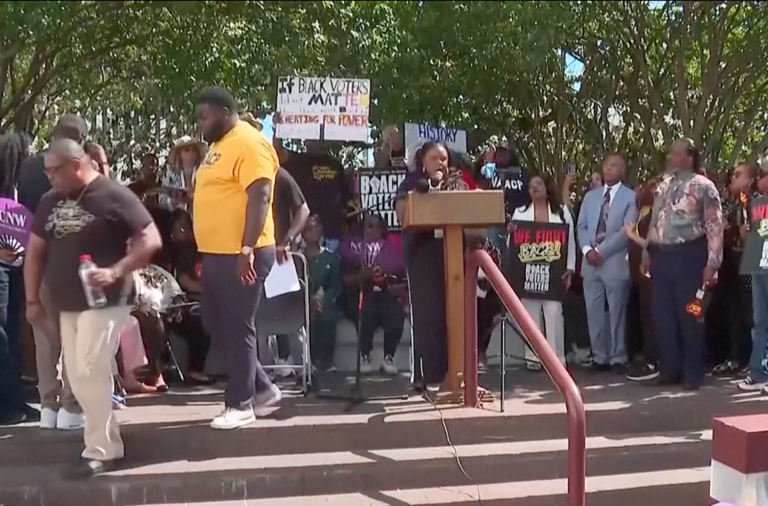 Alabama lawmakers adjourn after protests over redistricting | Elections