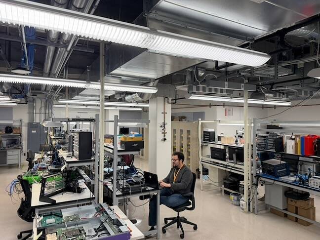 Making networking disappear • The Register