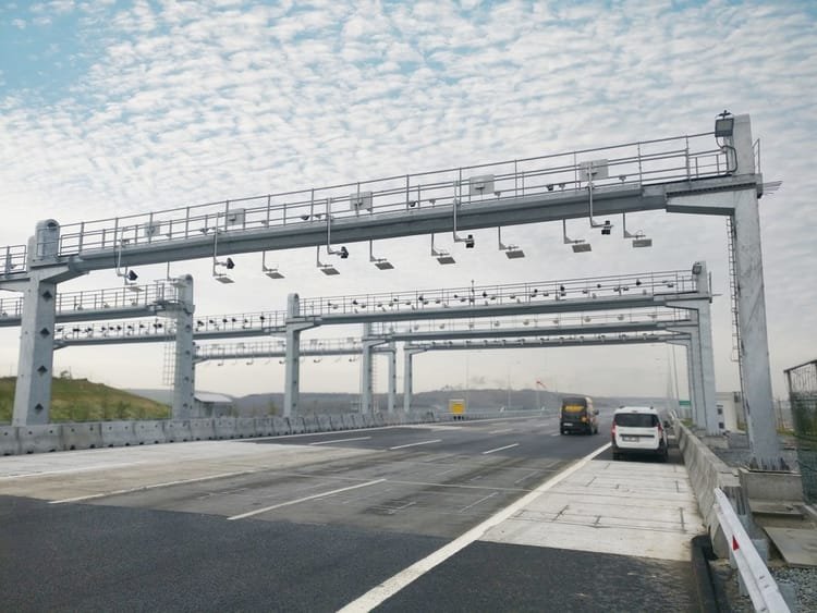No-stop toll started in Delhi: Now vehicles will pass without stopping, barrier-less MLFF system launched – Barrier-less MLFF System Launched At Mundka-bakkarwala Toll On Uer-2