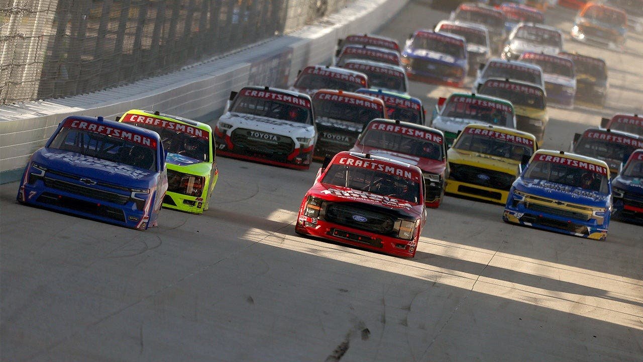 dover-truck-race.jpeg