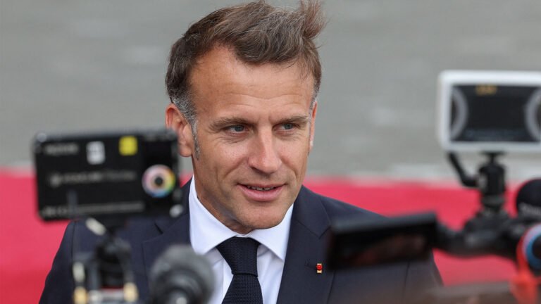 Macron sings as Armenia’s leader drums in unusual moment at state dinner | European Union