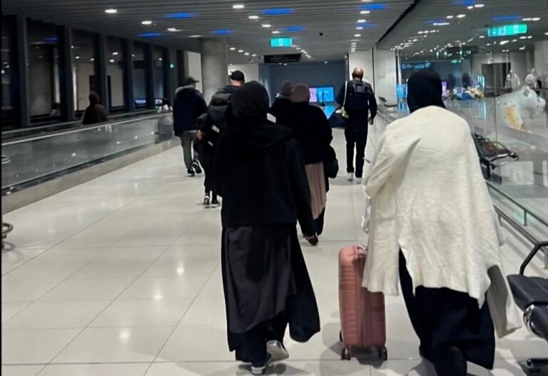 ISIL-linked Australian women arrested at airports | Newsfeed