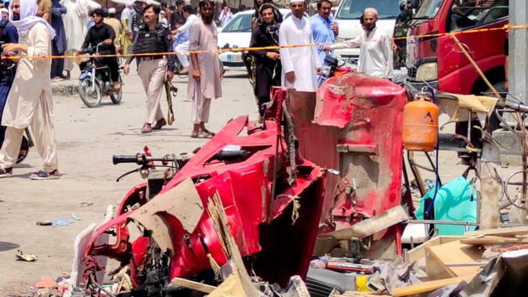 At least nine killed in explosion at Pakistan market | Crime
