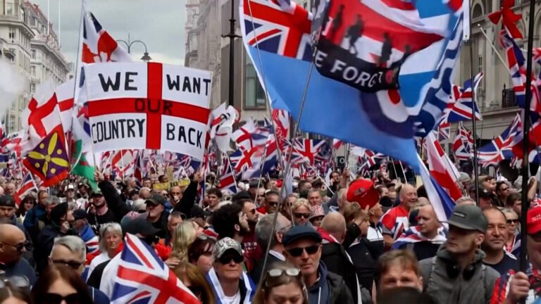 Tens of thousands join far-right rally in central London | Newsfeed