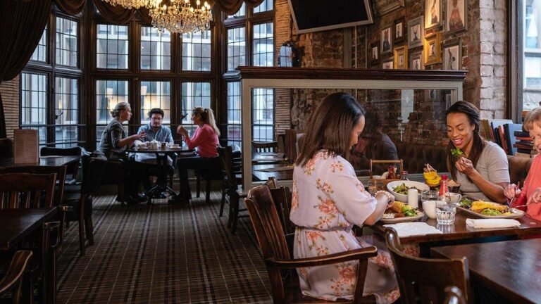 Mother’s Day chaos at a steakhouse includes knives thrown at waiters and a touching mother-daughter arrest