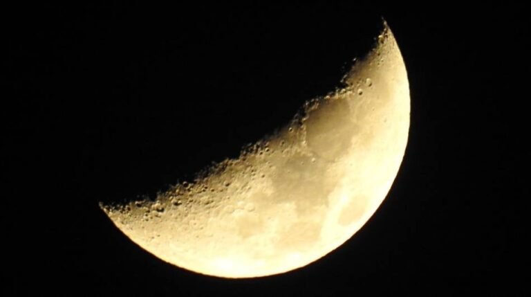 Piece of SpaceX rocket to hit Moon, says astronomy code dev • The Register