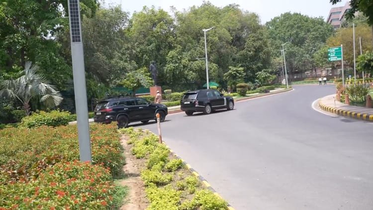 Pm Reduces Convoy: Number of vehicles in Prime Minister Modi’s convoy reduced; PM seen going with two vehicles – PM Modi Cuts Down Convoy Size While Retaining Spg Security Protocols
