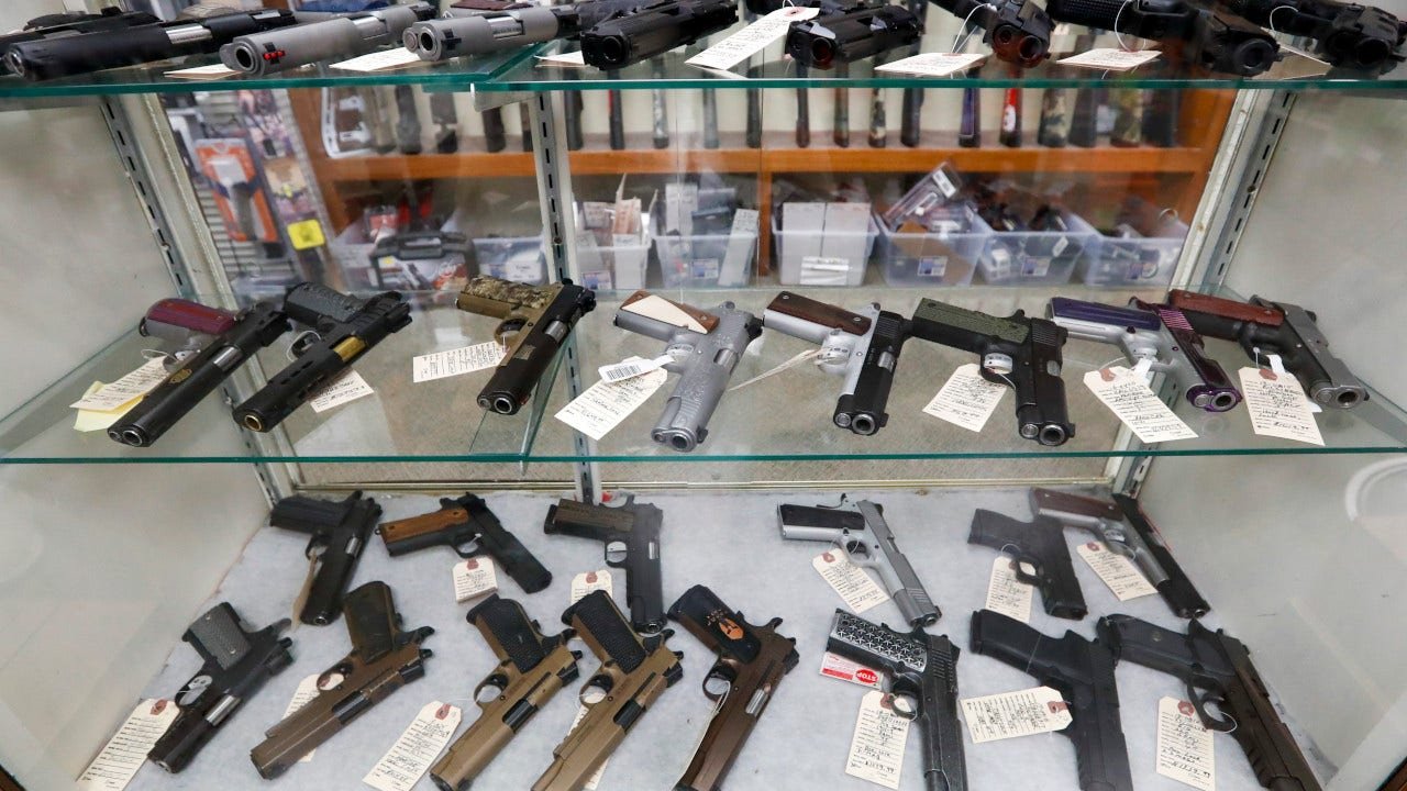 pistols-on-display-gun-store.jpg