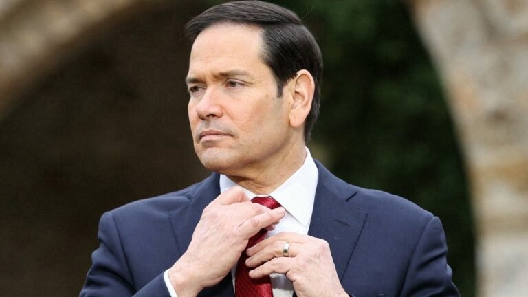 Rubio to lead White House briefing amid Kentucky Derby jockey memes