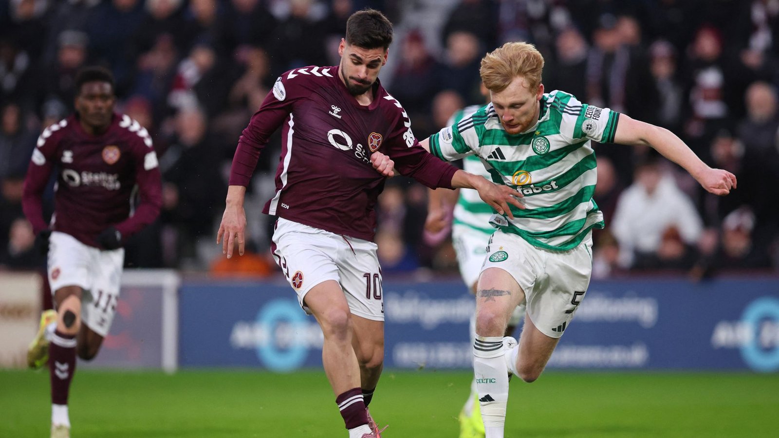 skynews-hearts-celtic-scottish-premiership_7248158.jpg