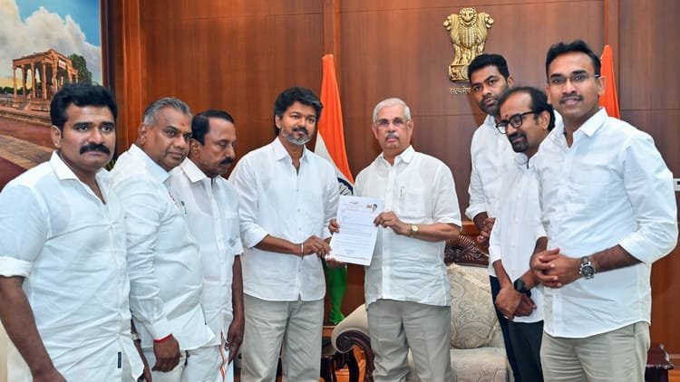 Political suspense in Tamil Nadu: Should the Governor call only the largest party? Know the opinion of legal experts – Tamil Nadu Government Formation Dispute Constitutional Experts On Governor Discretion