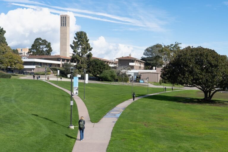 UC Santa Barbara students on edge after rape and strangulation reported