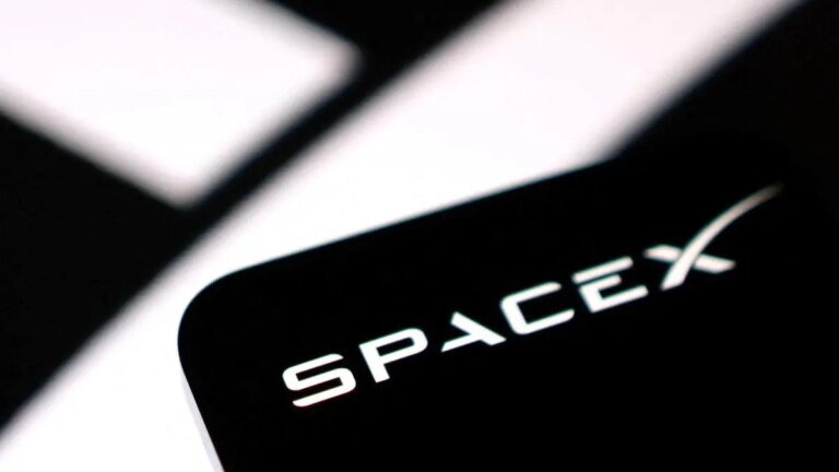 After record IPO, Musk’s SpaceX faces next test in market debut