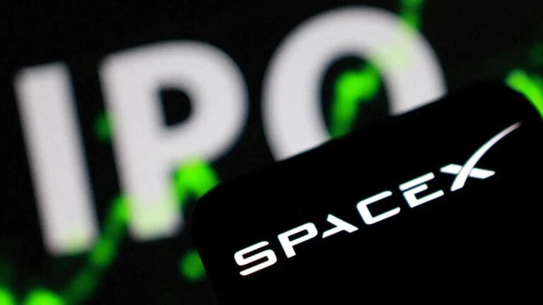 SpaceX IPO draws European retail investors amid warnings over high valuation risks