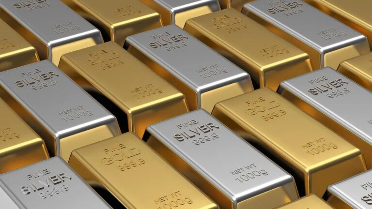 Silver falls ₹5,000, gold drops ₹2,800 in Delhi amid weak global cues