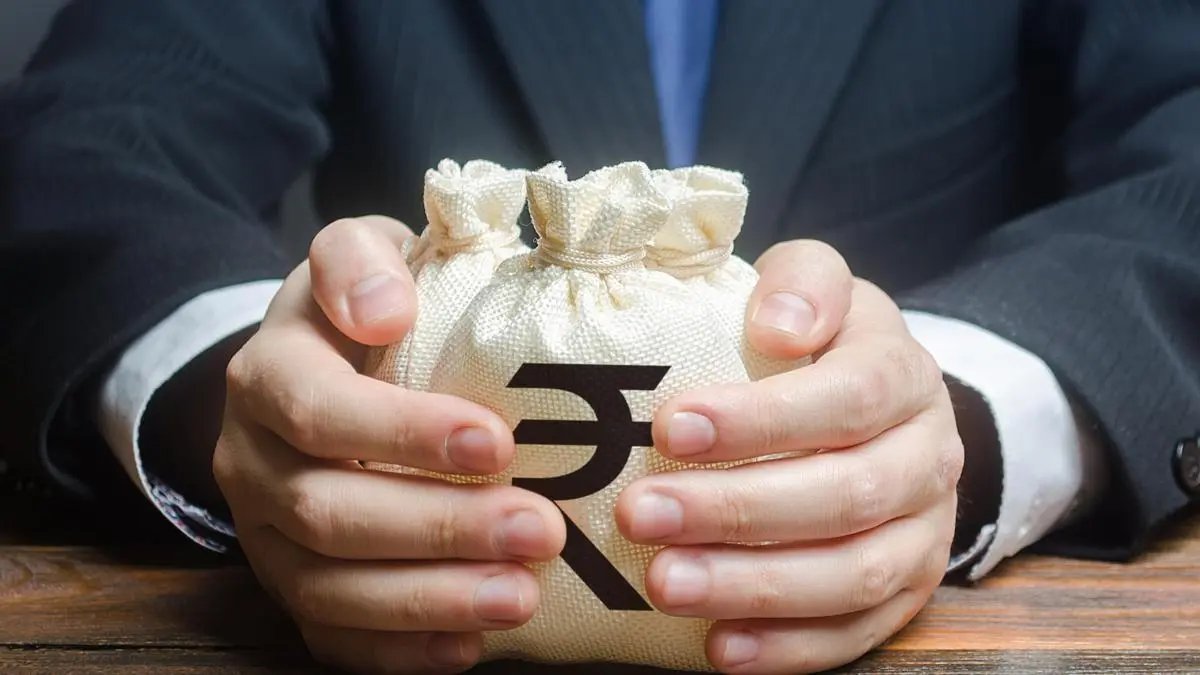 PO23_Money_bag.jpg