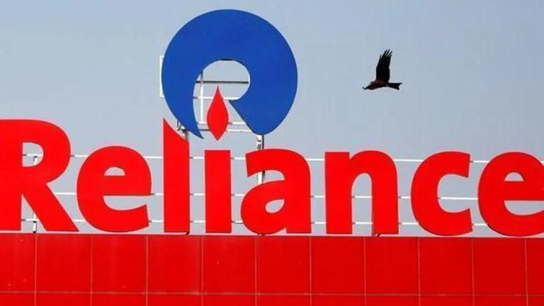 Mcap of 7 of top-10 most valued firms eroded by ₹1.25 lakh cr, Reliance takes biggest hit