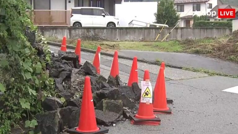 Earth trembled due to strong earthquake in Japan, intensity measured at 6.1 on Richter scale, JMA issued alert
