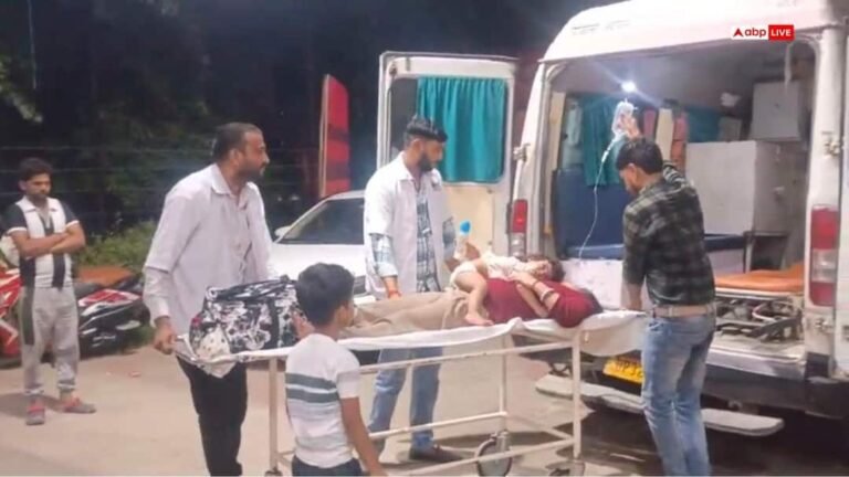 Firozabad News: Agra-Lucknow Expressway accident, bus collides with trailer, 2 killed, 25 passengers rescued