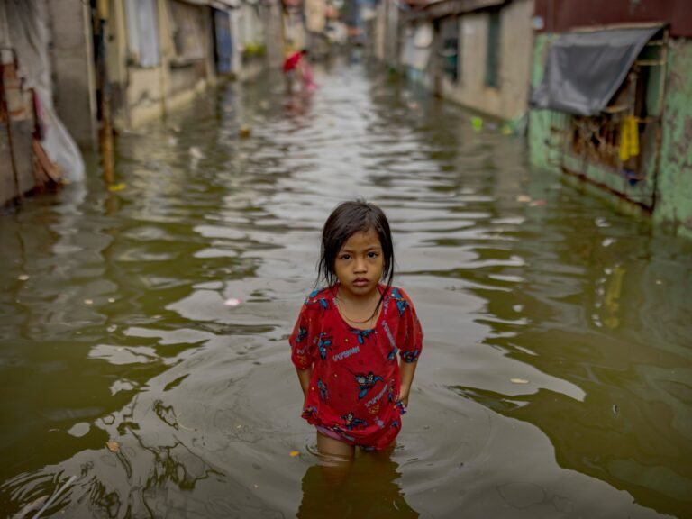 Nearly all children globally exposed to at least one climate hazard: Report | Climate Crisis News