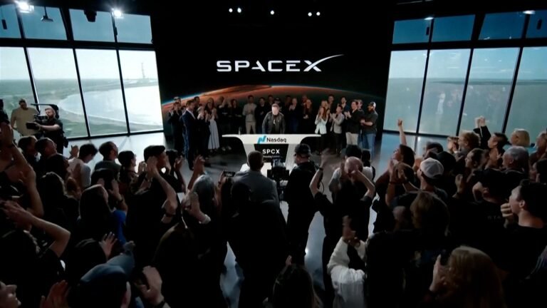 Musk becomes first trillionaire as SpaceX debuts on Nasdaq | Newsfeed